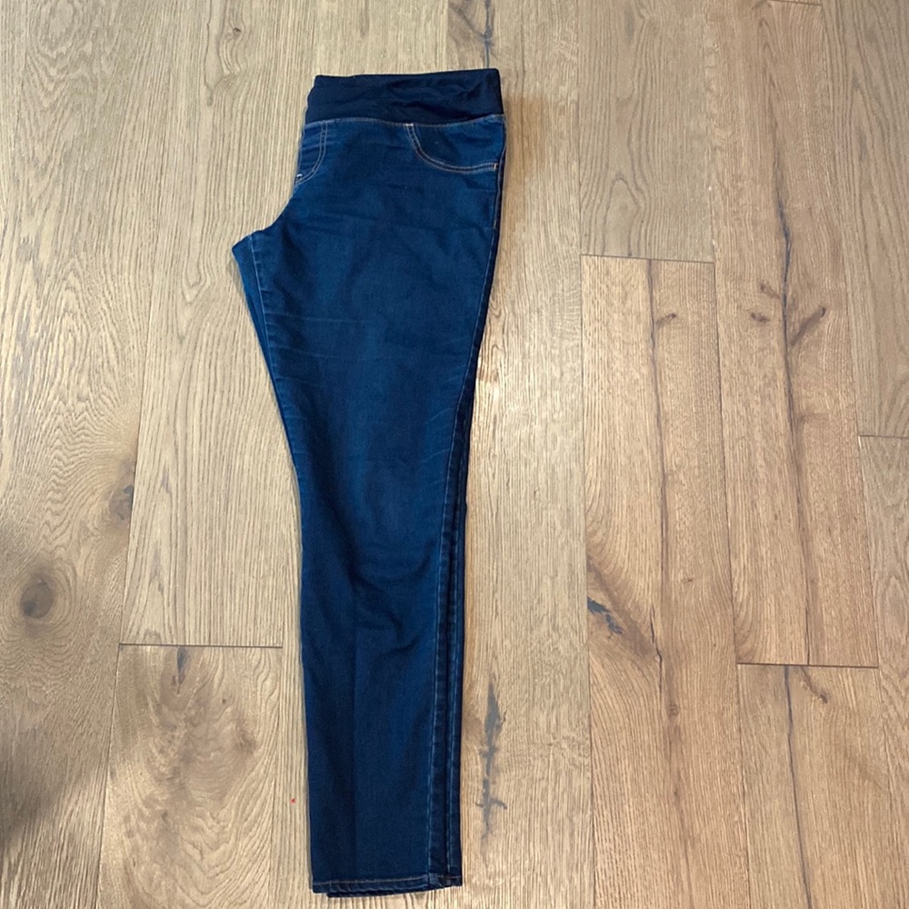 Maternity Jeans - Picture 2 of 3